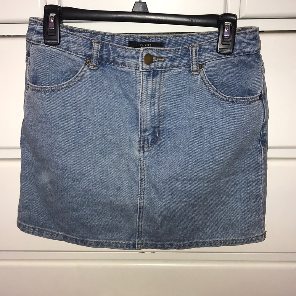 Light denim skirt from Forever 21 in size Medium!